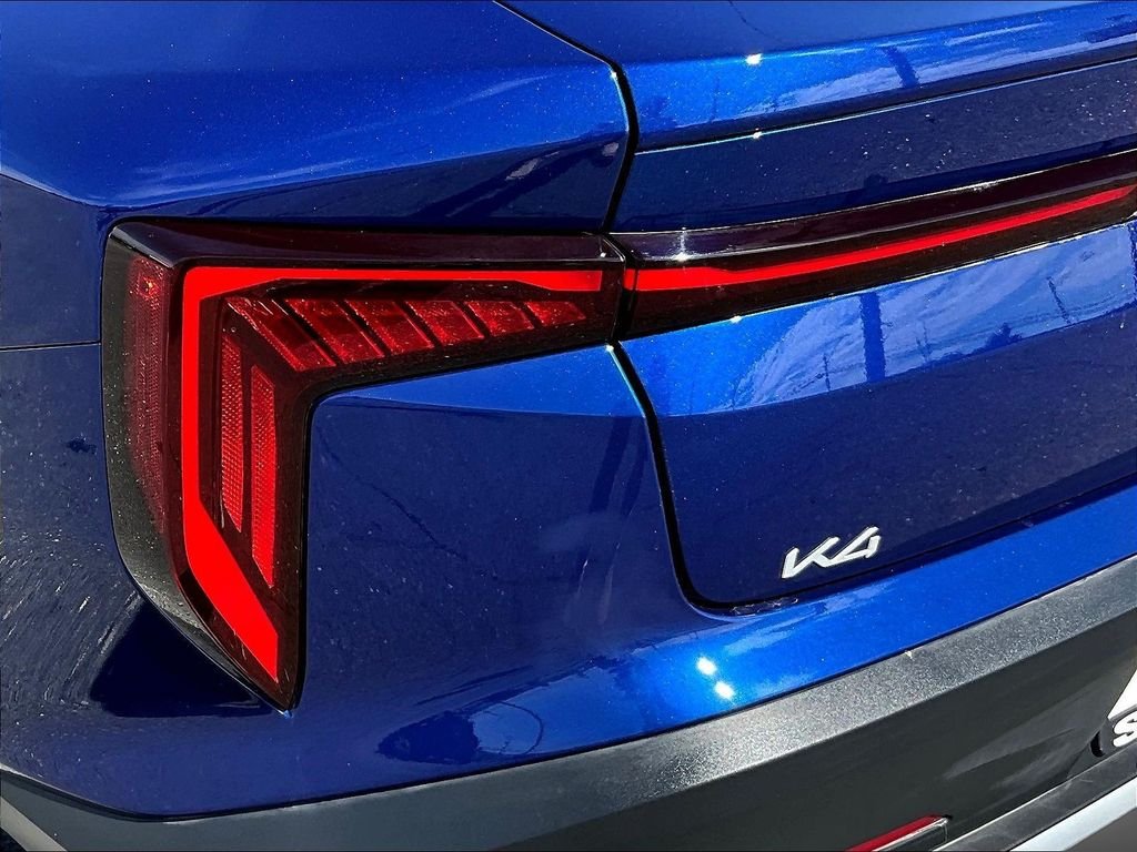 Used 2025 Blue Kia LXS image 23