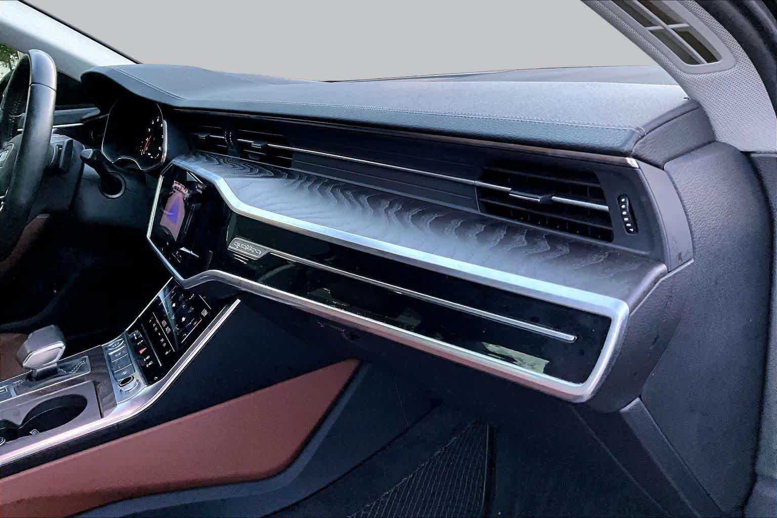 Used 2019 Mythos Black Metallic Audi Premium image 19