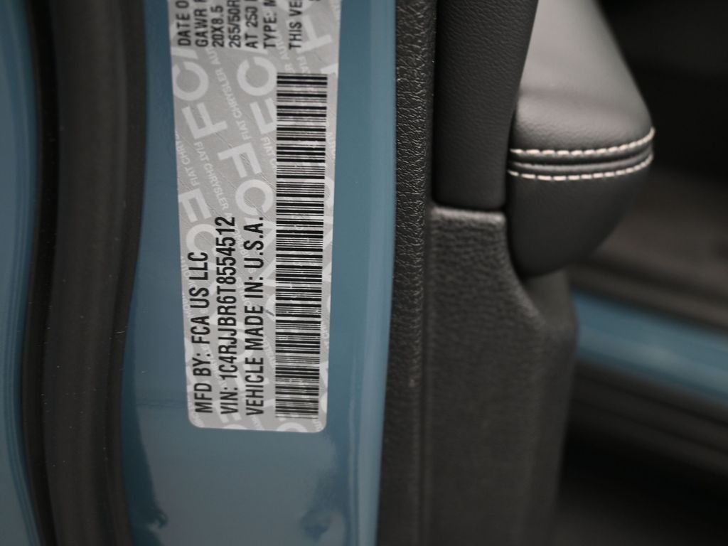 New 2026 Steel Blue Exterior Paint Jeep Limited image 17
