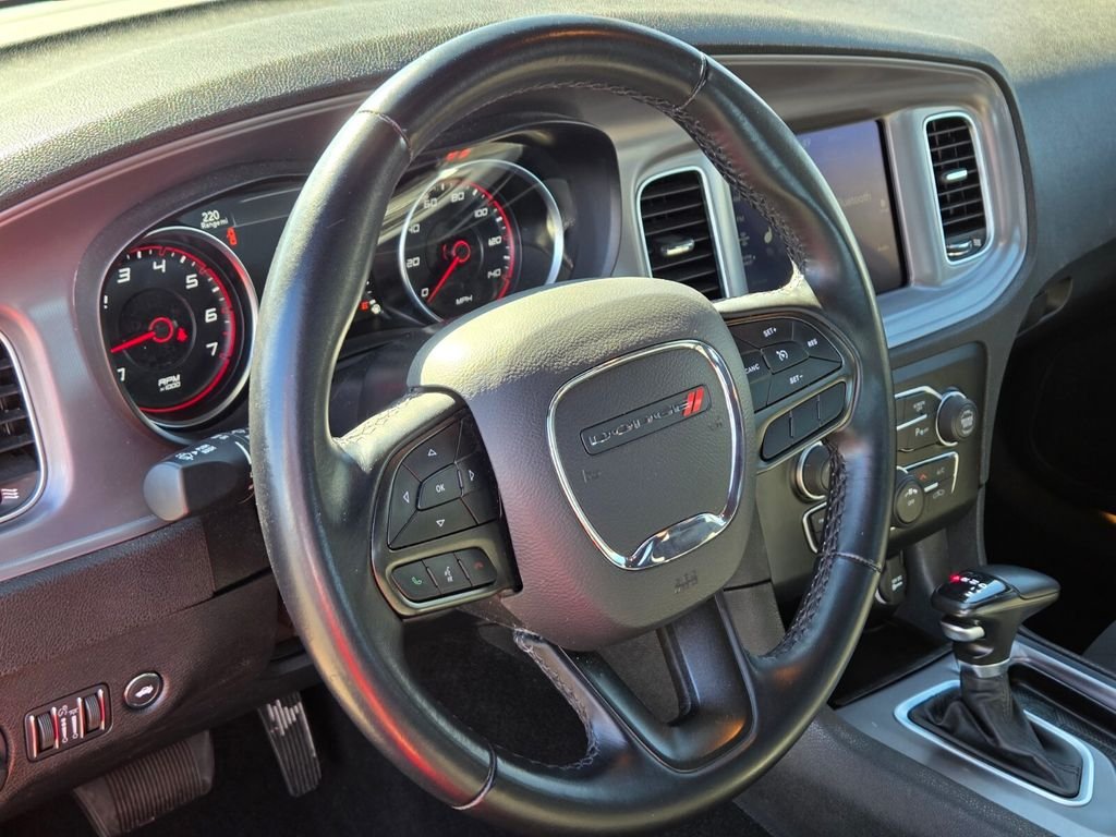 Used 2023 Red Dodge SXT image 24