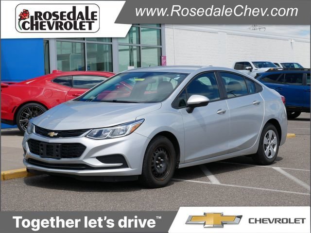 2017 Chevrolet Cruze LS Auto's photo