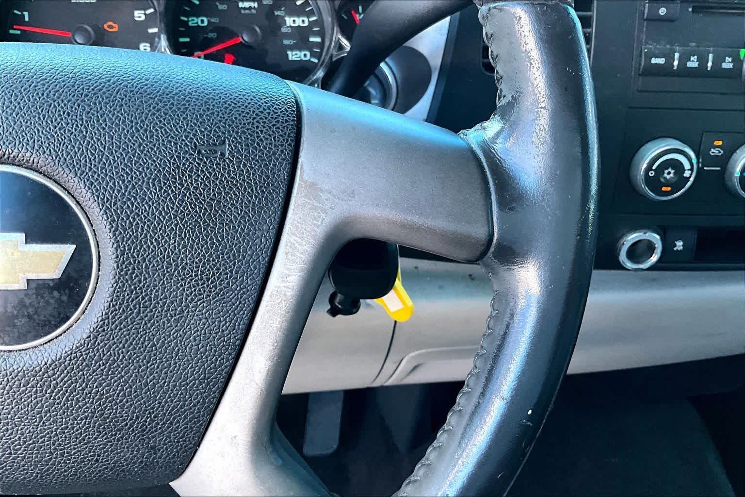 Used 2009 Graystone Metallic Chevrolet LT image 16