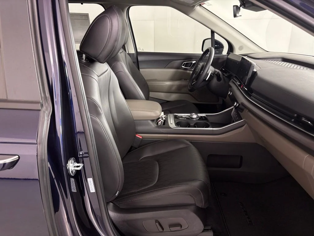 New 2026 Deep Chroma Blue Kia EX image 49