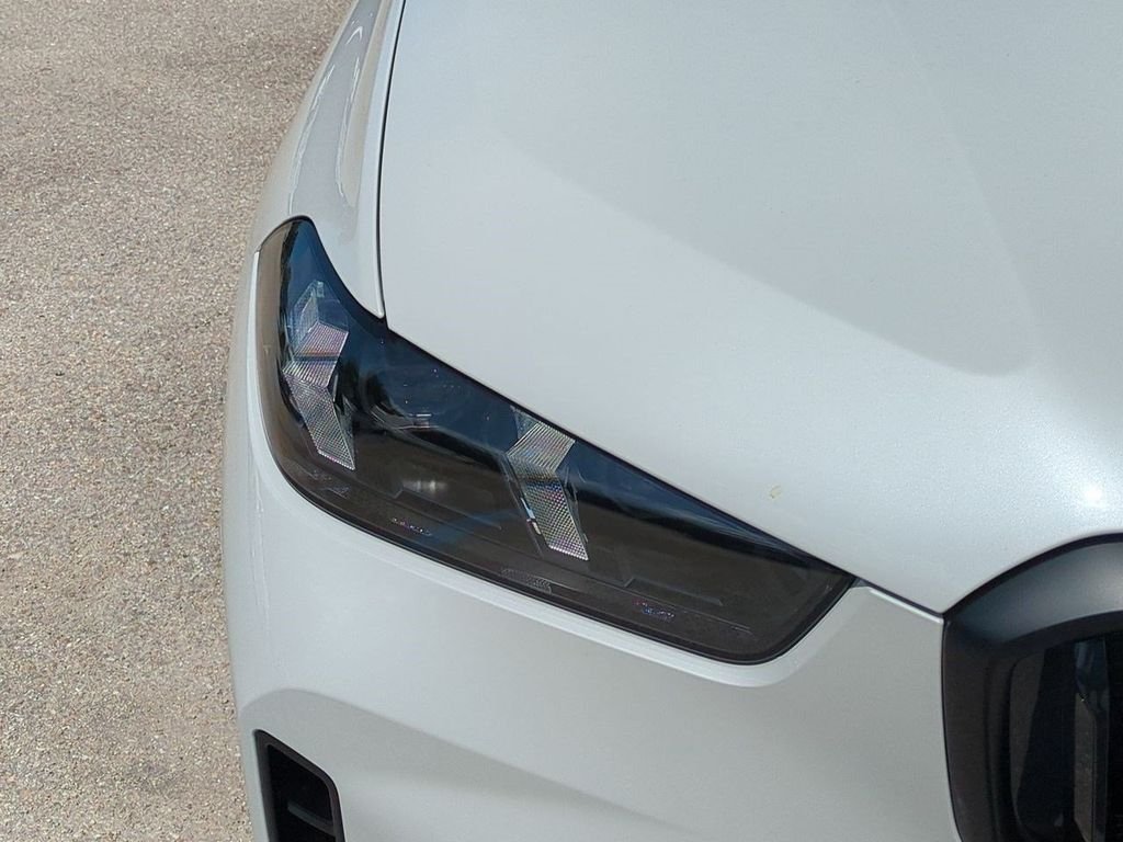 New 2026 White Metallic BMW xDrive50e image 10