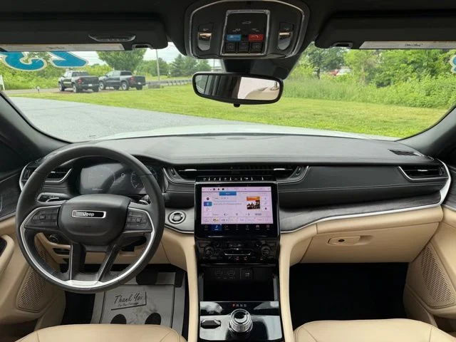 Used 2023 White Jeep Limited image 13