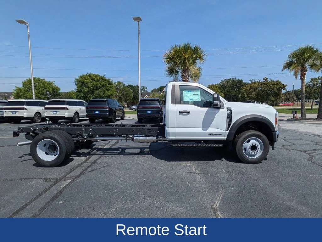 Used 2025 Oxford White Ford XL image 3