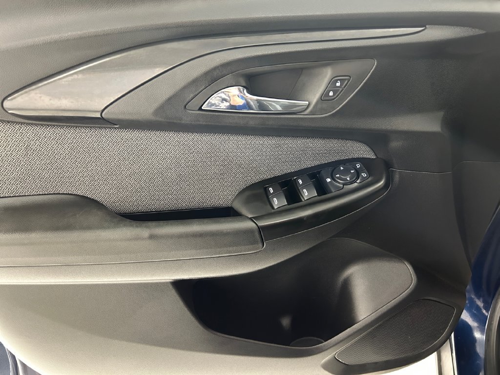 Used 2022 Blue Chevrolet LT image 12