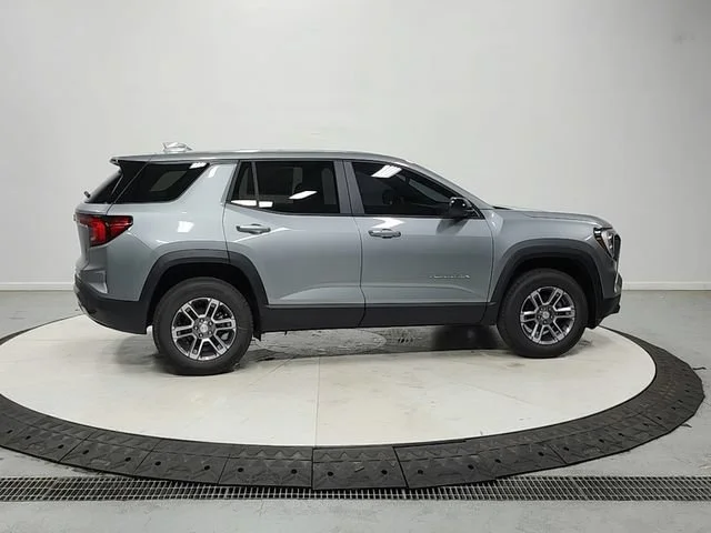 New 2026 Sterling Metallic GMC Elevation image 8