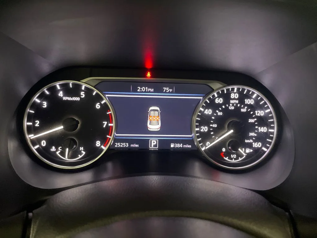Certified Used 2025 Gun Metallic Nissan SV image 15