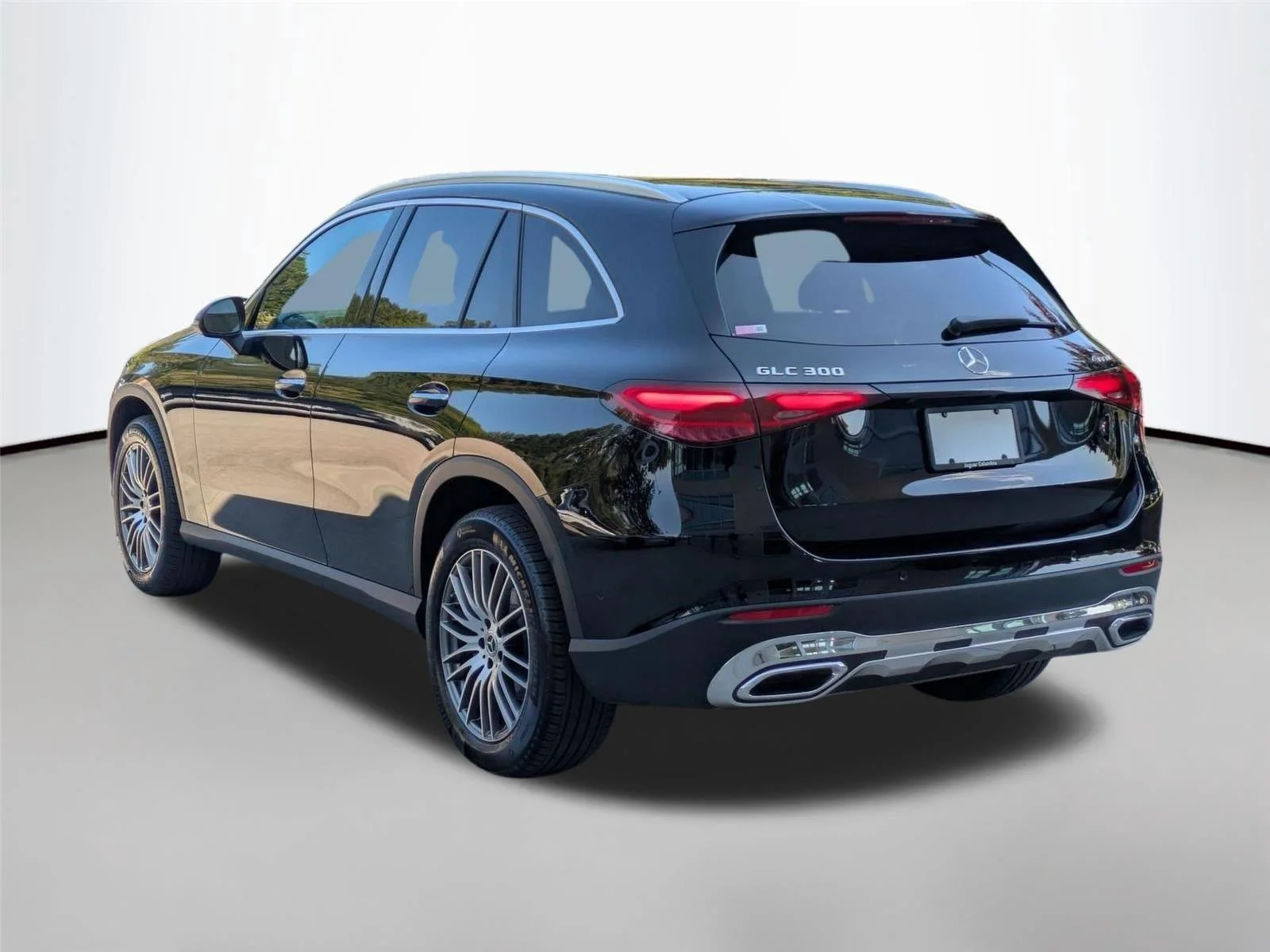 Used 2024 Black Mercedes-Benz GLC 300 image 7