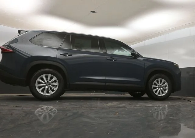 2026 Toyota Grand Highlander XLE - Photo 24