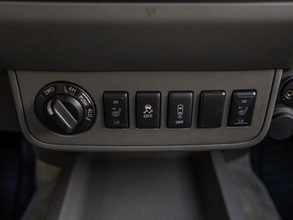 Used 2018 Lava Red Nissan SV image 35