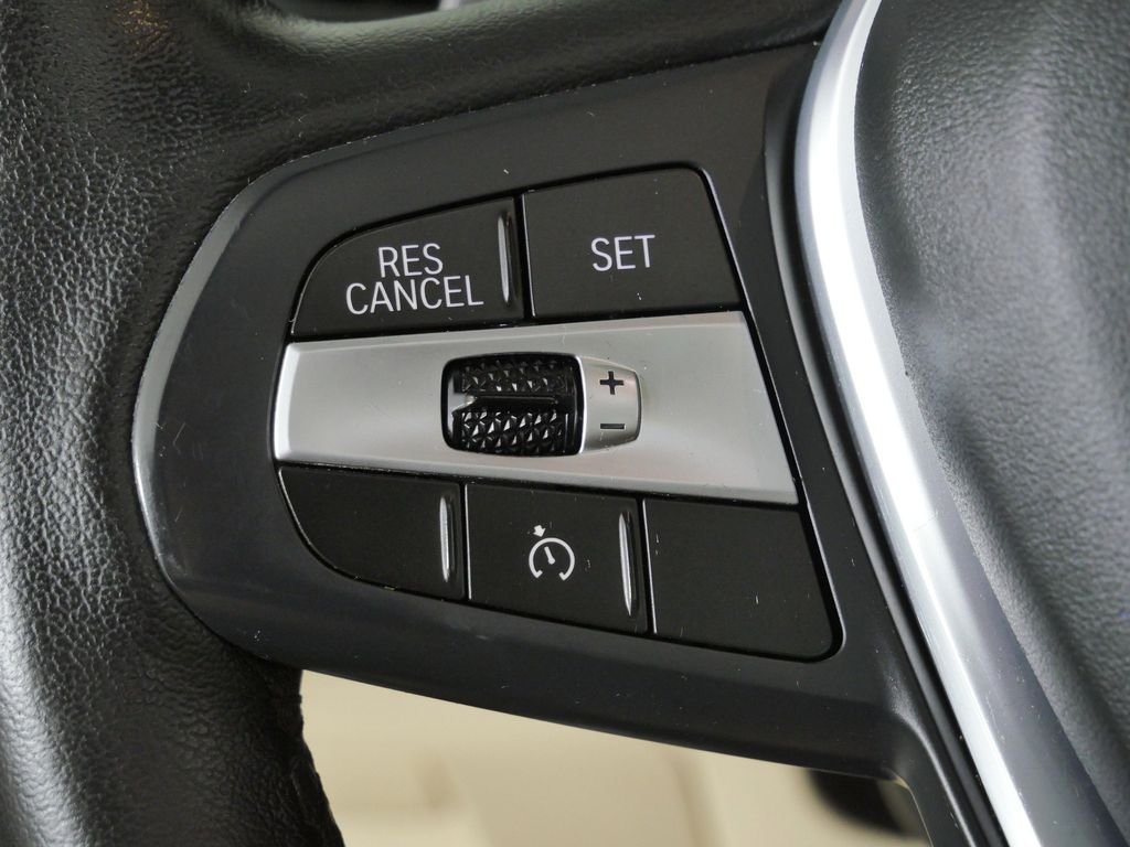 Used 2021 Alpine White BMW xDrive30i image 41