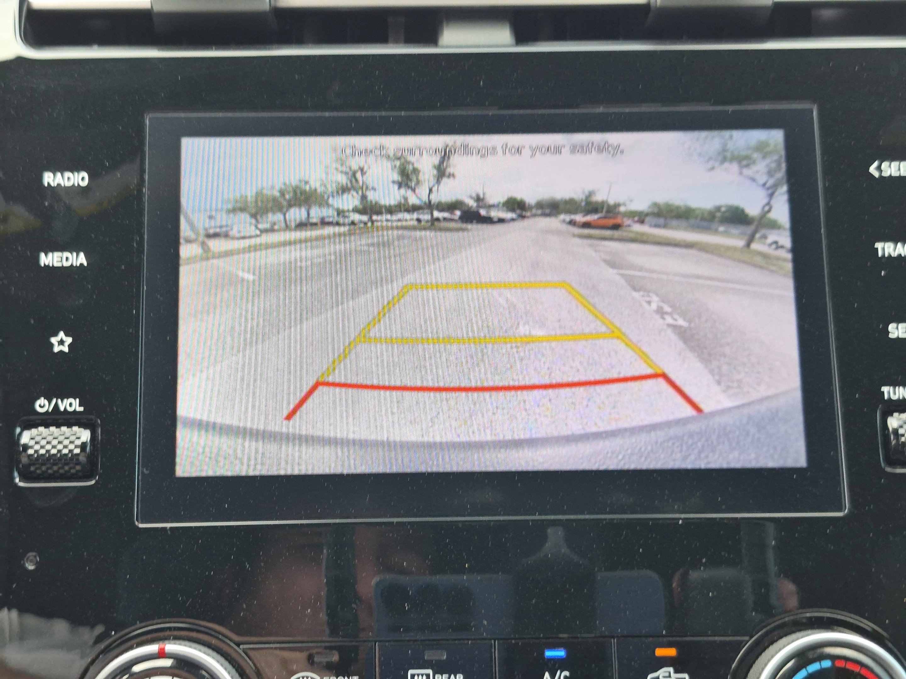 Used 2023 Hampton Gray Hyundai SEL image 27