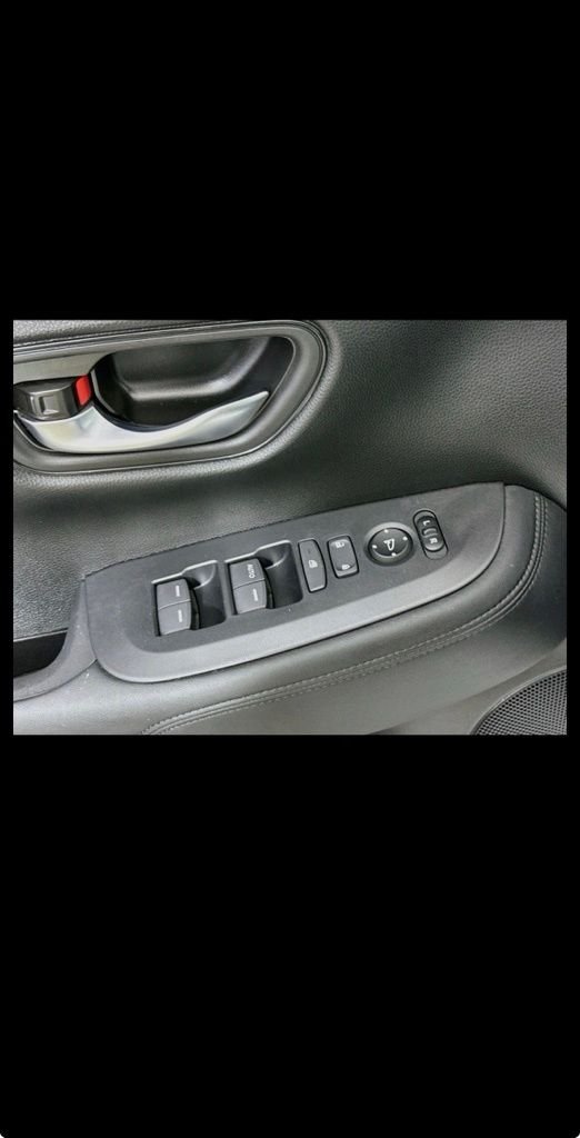 Used 2025 Platinum White Pearl Honda Sport image 20