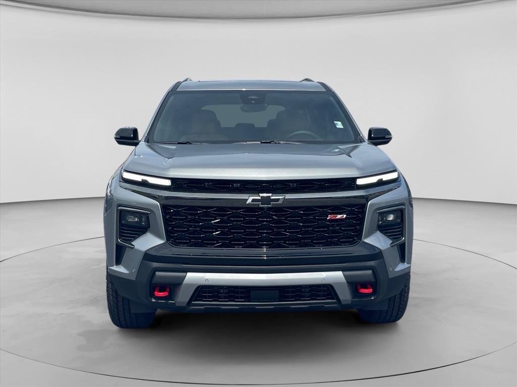 2027 Chevrolet Traverse Z71 - Photo 2