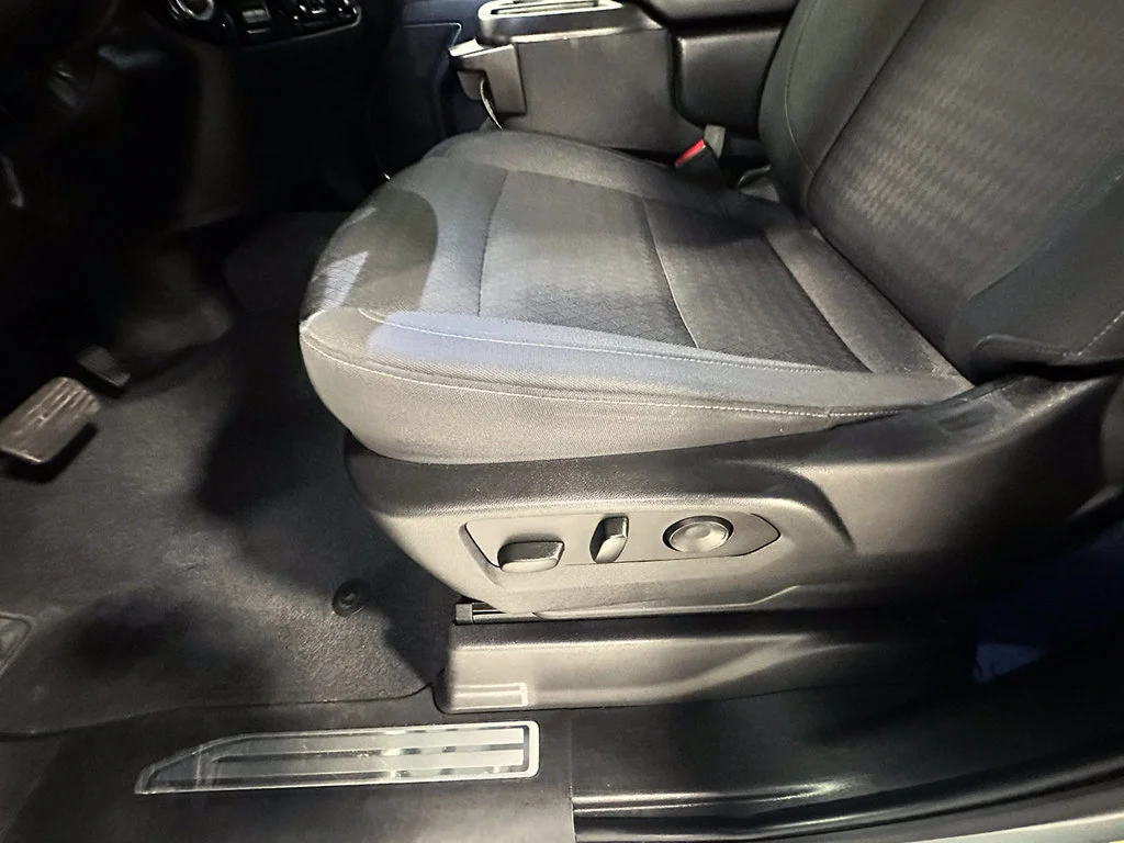 Used 2023 STERLING GRAY METALLIC Chevrolet LT image 20