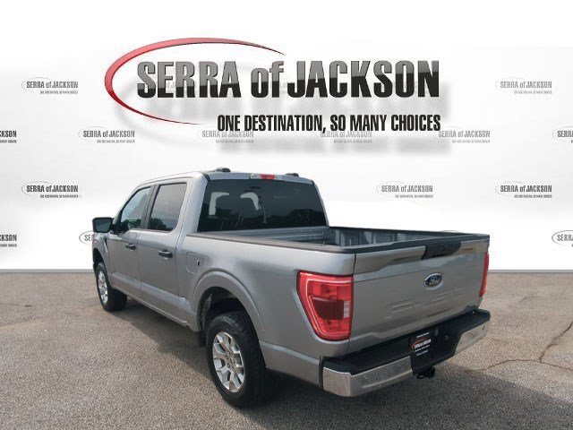 Used 2023 Iconic Silver Metallic Ford XLT image 7
