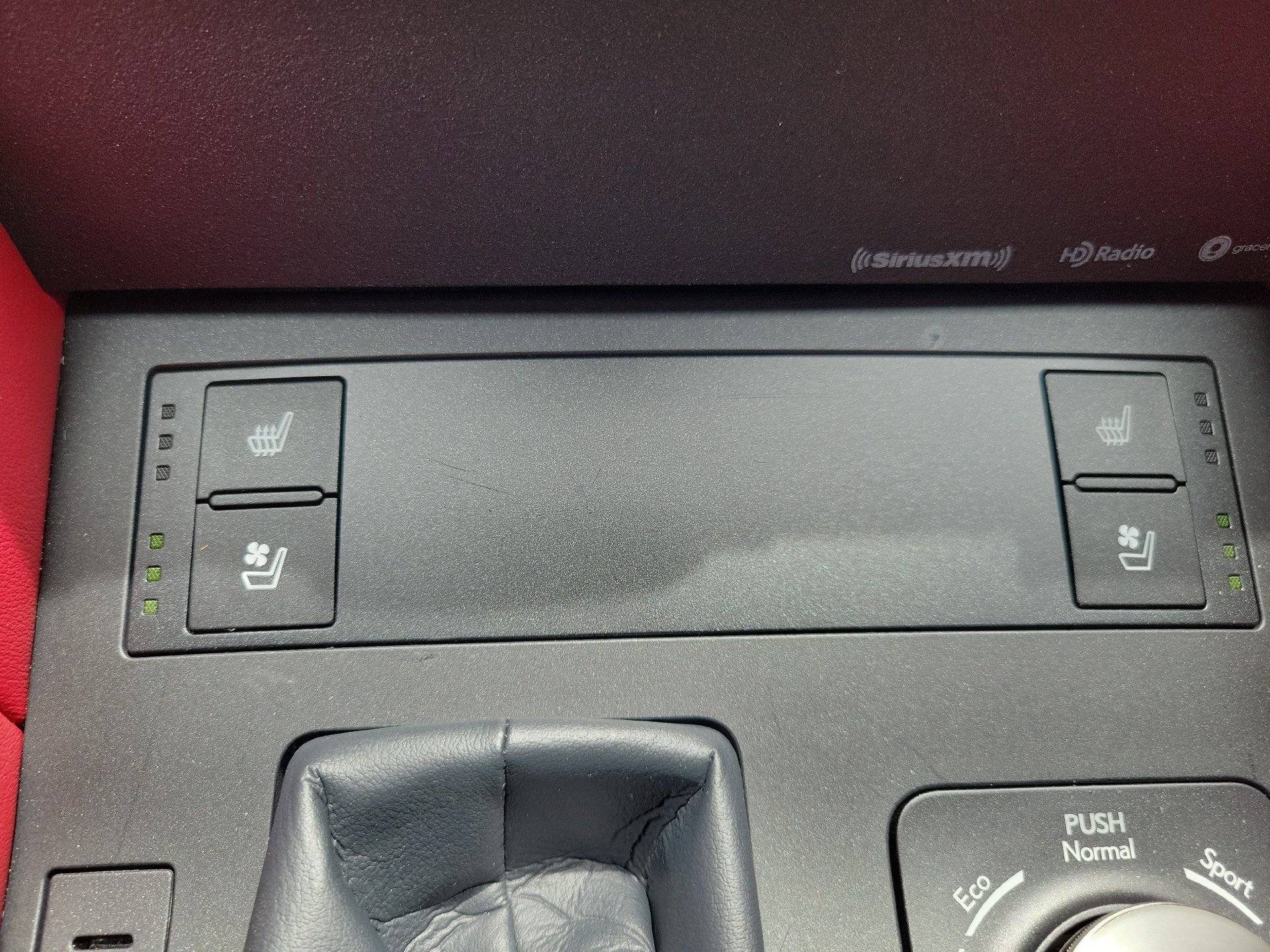 2024 Lexus RC 300 - Photo 40