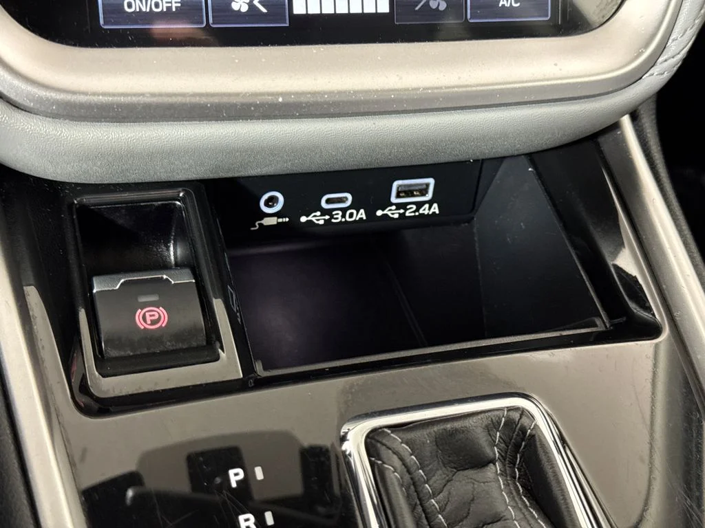 Used 2025 Gray Metallic Subaru Premium image 26