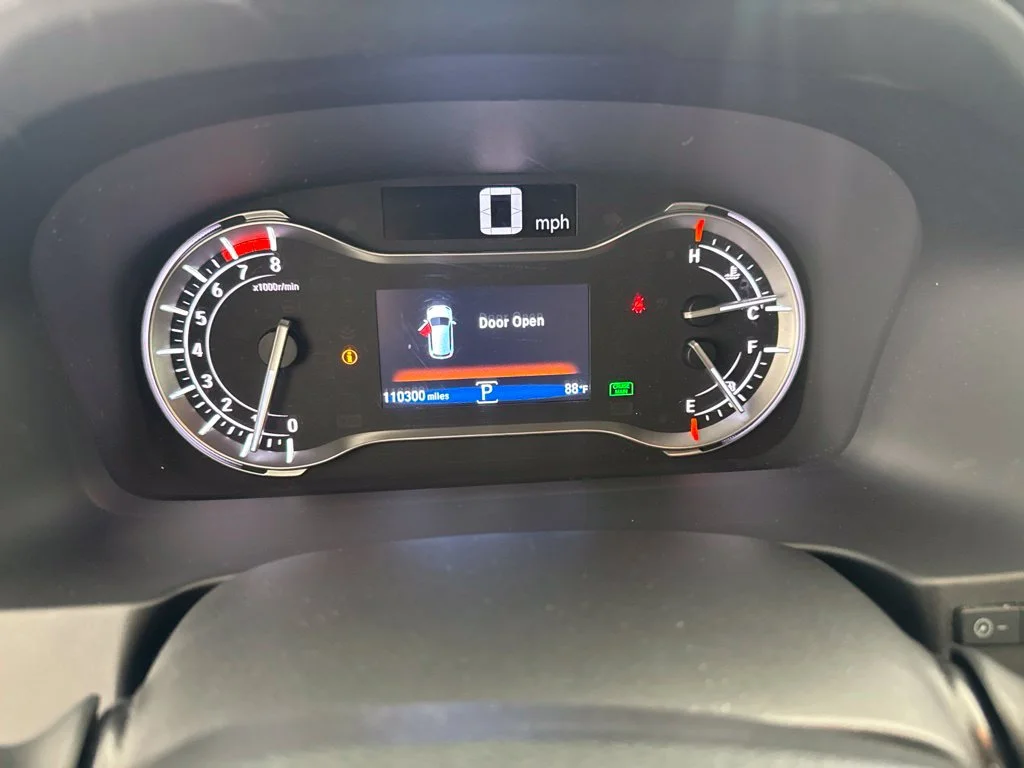 Used 2017 White Honda EX-L image 41