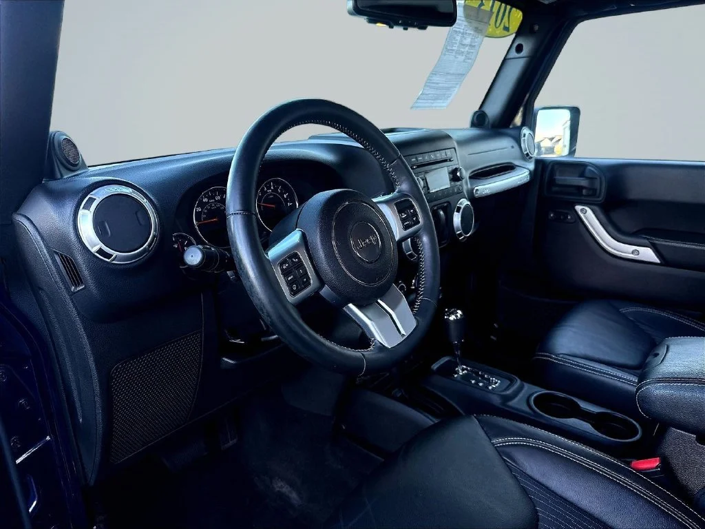 Used 2013 True Blue Pearlcoat Jeep Sport image 21