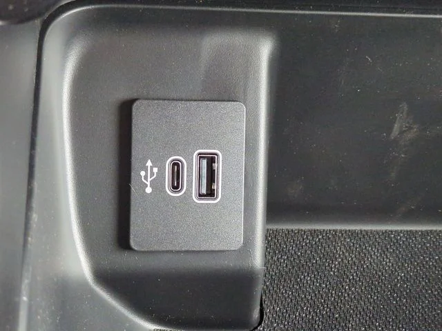 New 2026 Oxford White Ford XLT image 22
