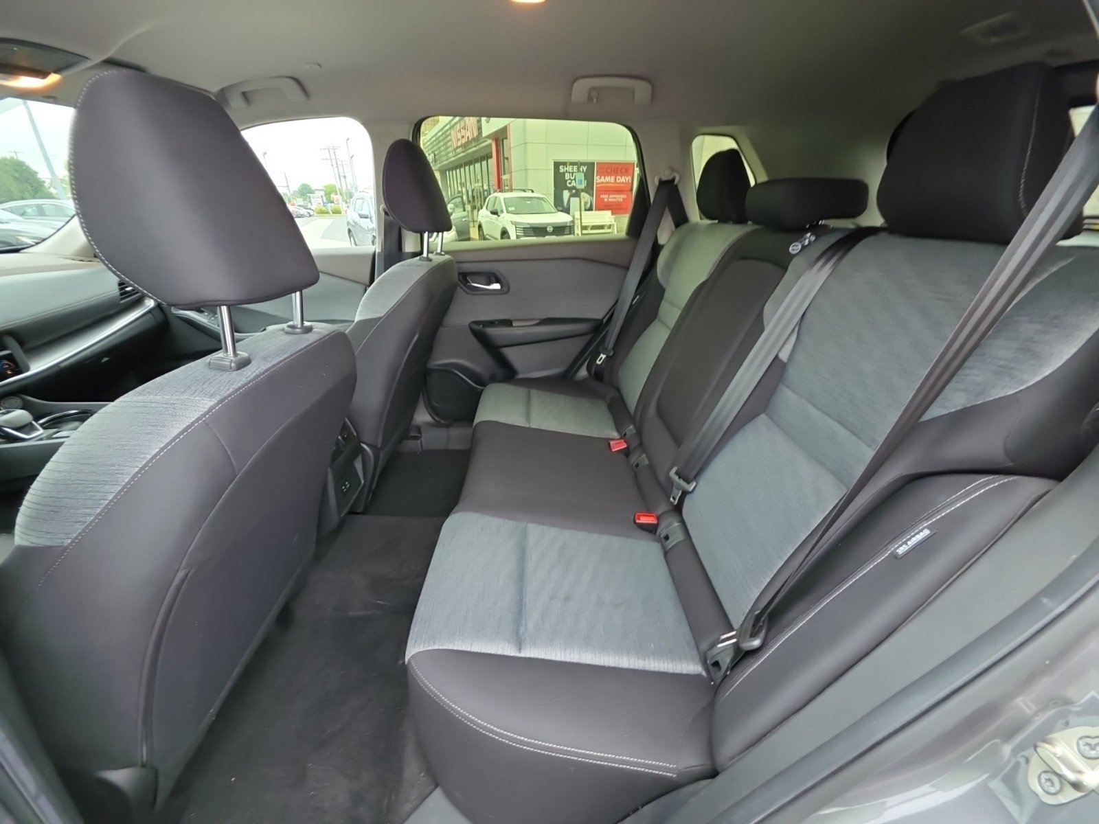 Used 2023 Gray Nissan SV image 6