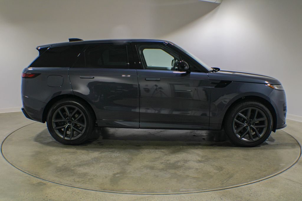 New 2026 Varesine Blue Land Rover Dynamic SE image 7