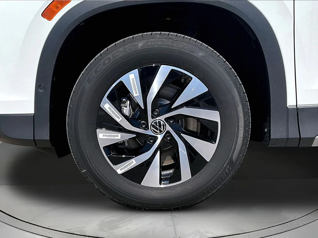 New 2026 White/off-white Volkswagen 2.0T S image 12