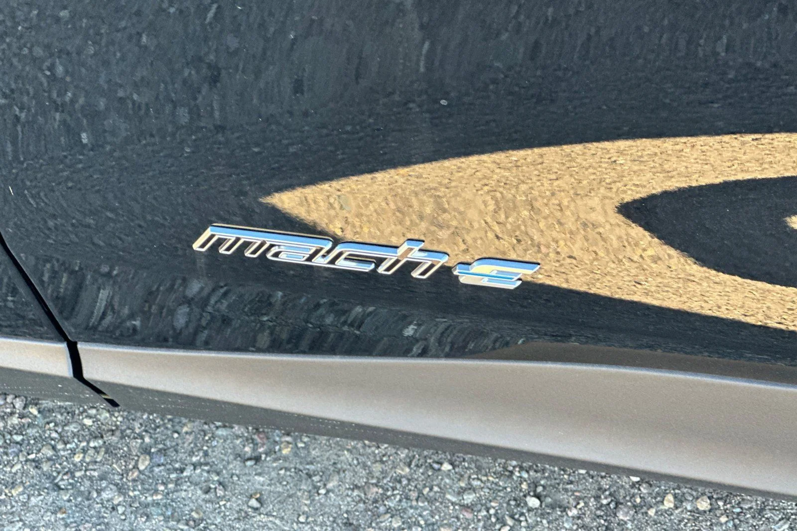 New 2026 Shadow Black Ford Select image 22