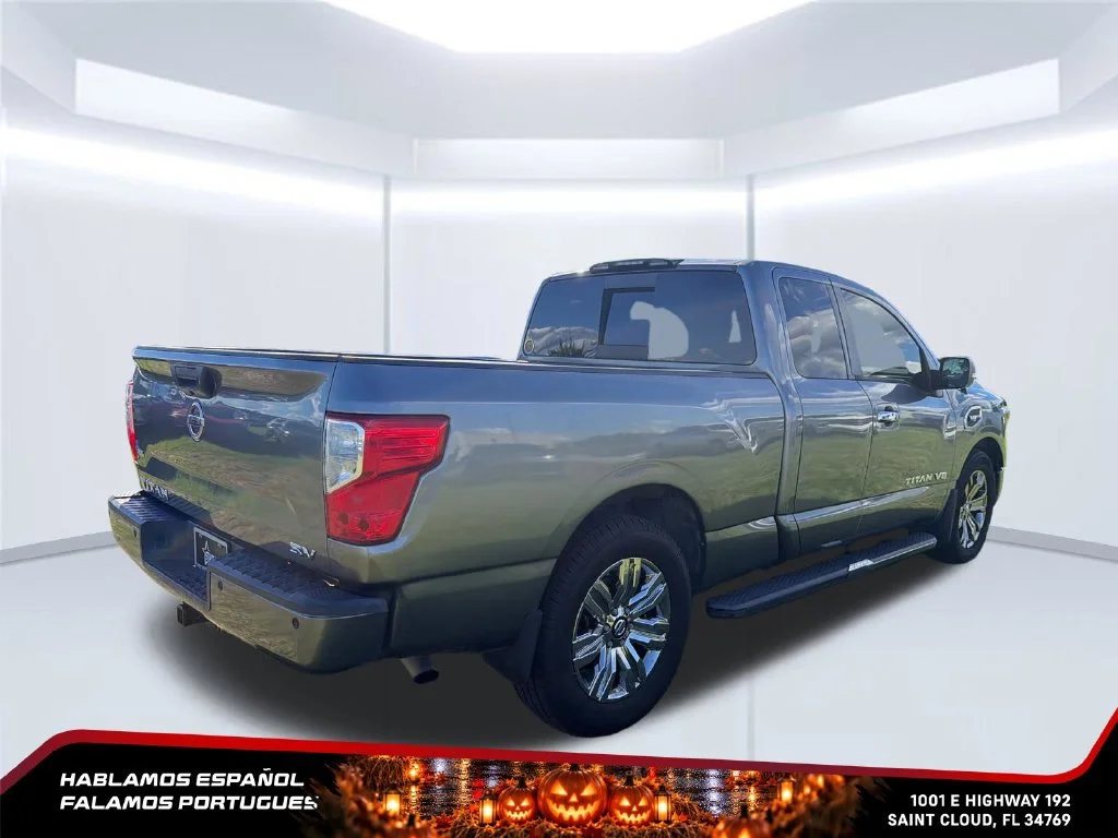 Used 2017  Nissan SV image 5