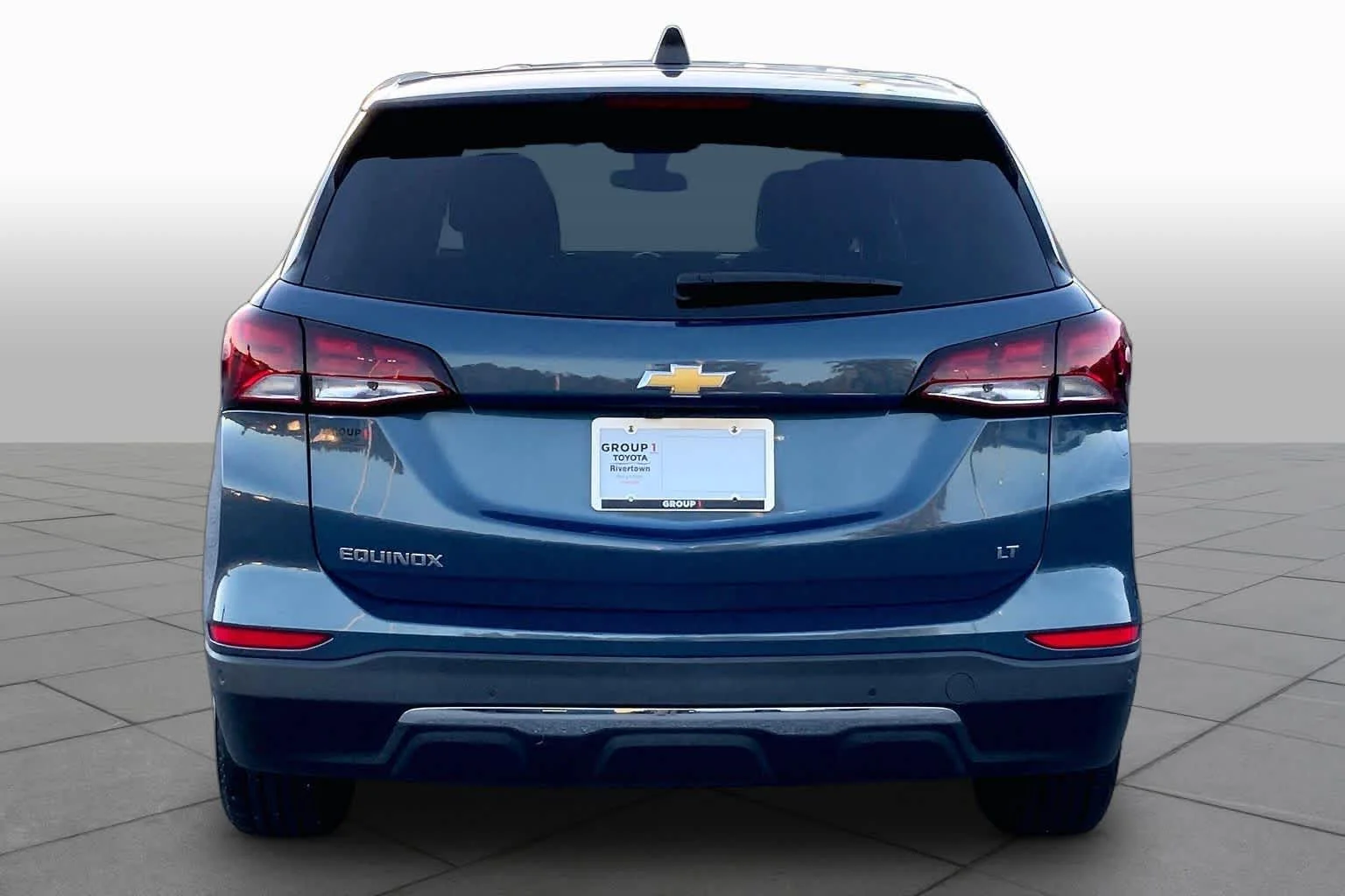 Used 2024 Lakeshore Blue Metallic Chevrolet LT image 5