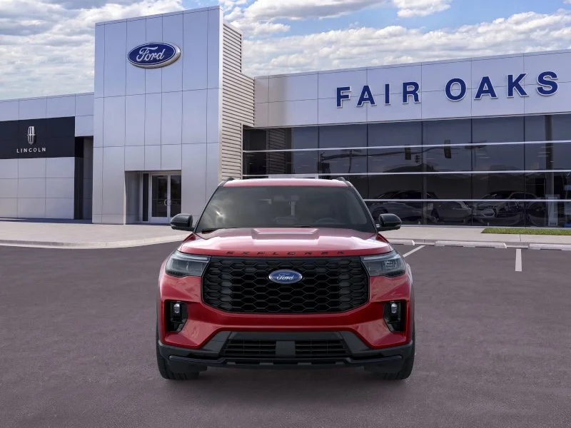 New 2026 Rapid Red Metallic Tinted Clearcoat Ford ST-Line image 6