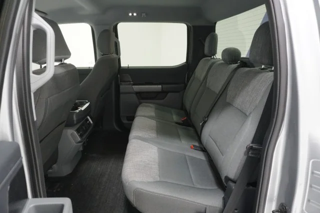 Used 2021 SILVER Ford XLT image 21