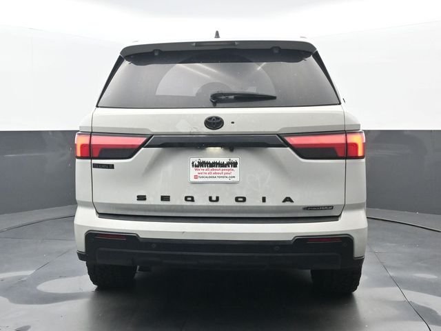 Used 2025 Wind Chill Pearl Toyota Platinum image 4