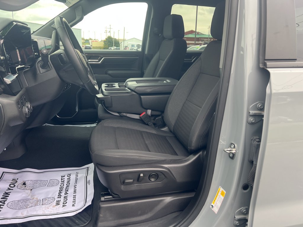 Used 2024 Gray Chevrolet LT image 11