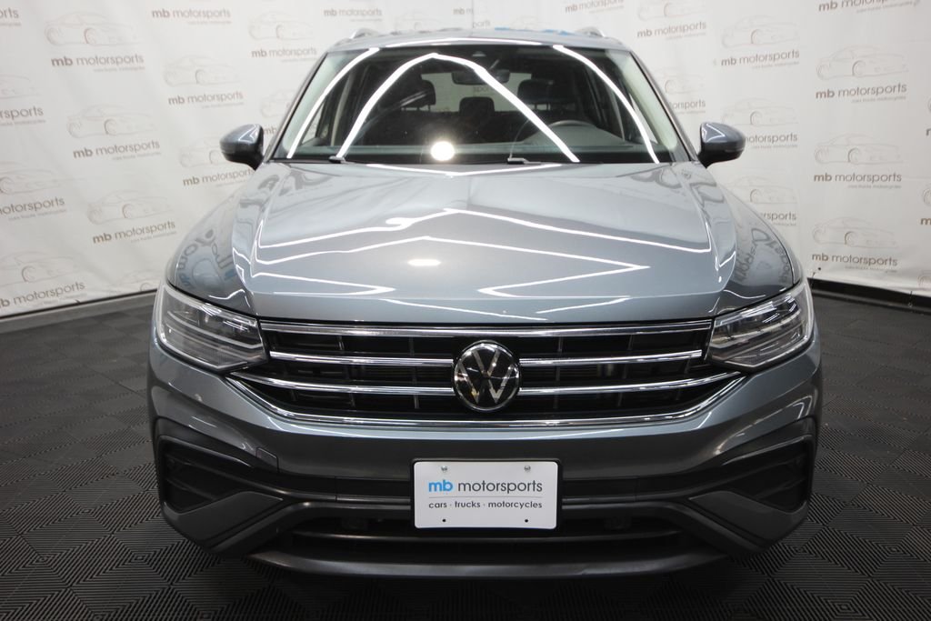 Used 2024 Gray Volkswagen 2.0T SE image 12