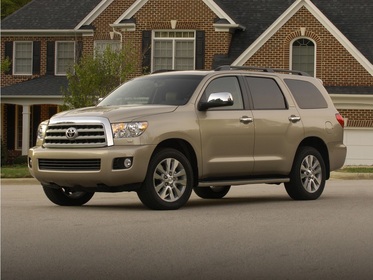 2013 Toyota Sequoia 5.7 Auto SR5's photo