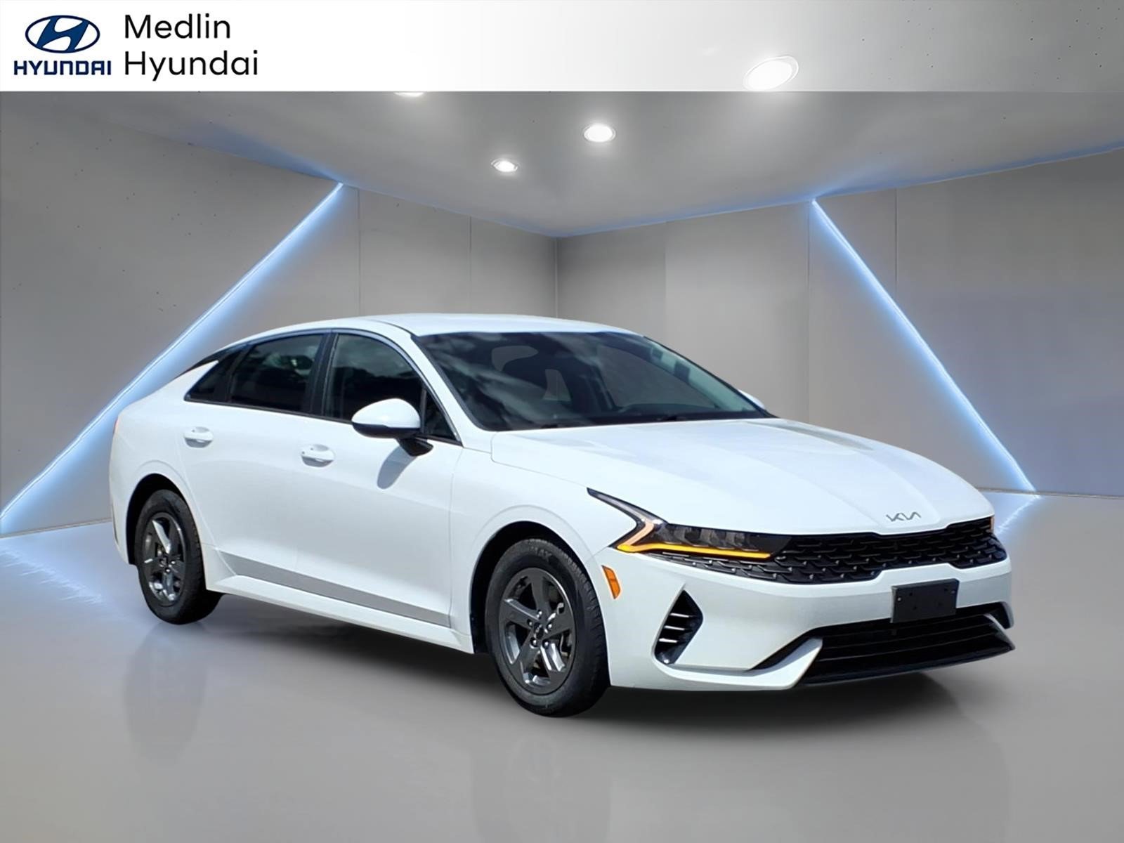 2023 Kia Optima LXS FWD's photo