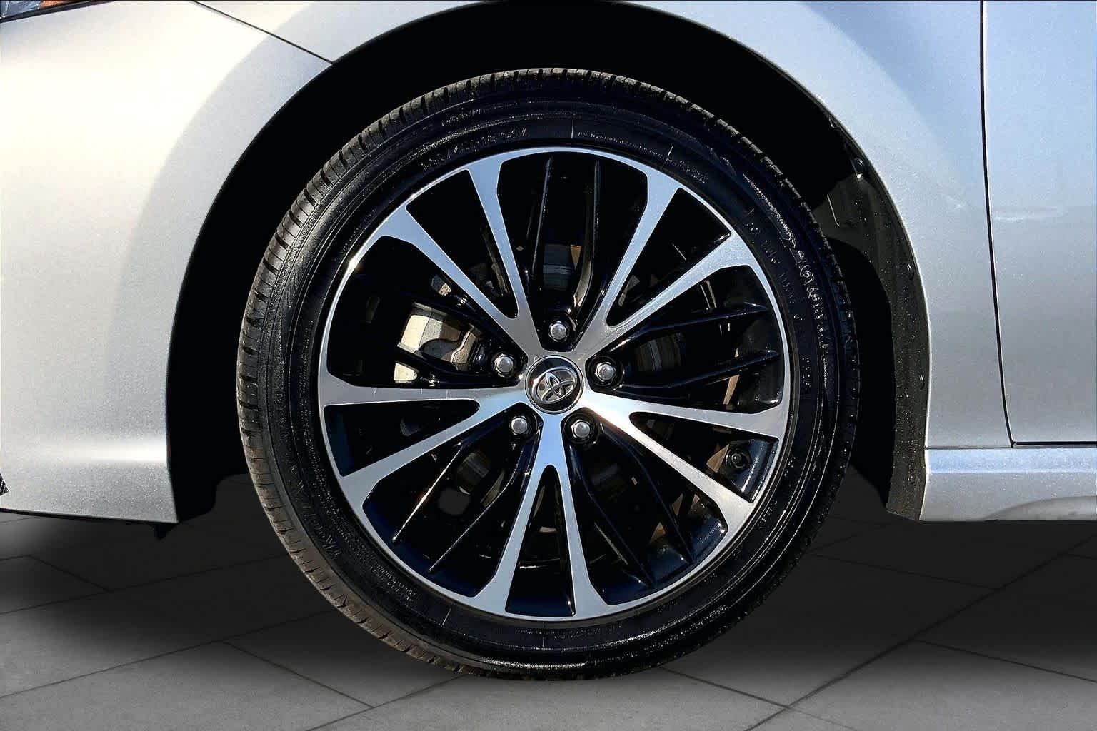 Used 2020 Celestial Silver Metallic Toyota SE image 11