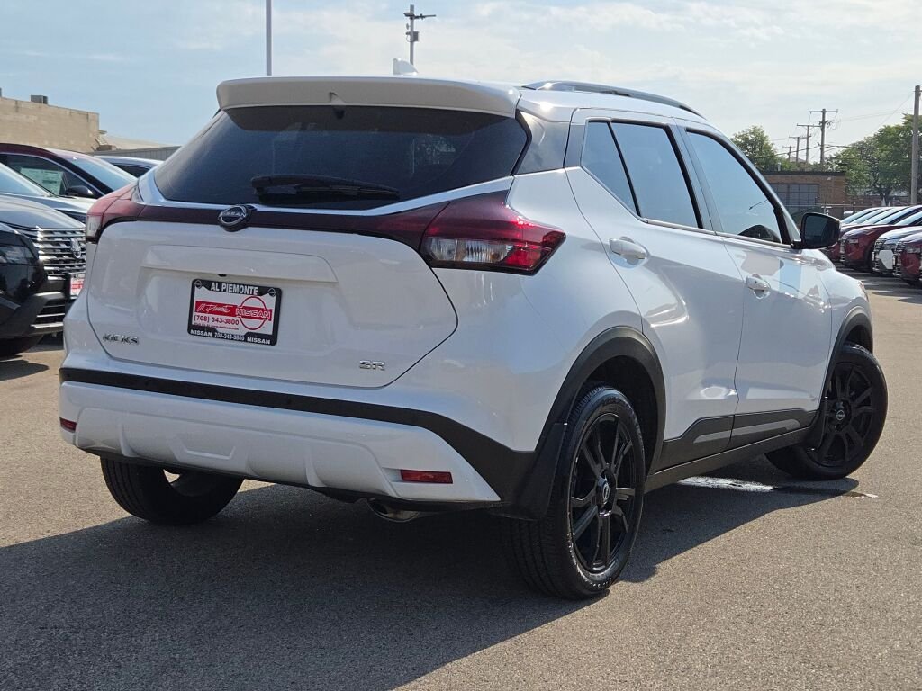 Used 2024 White Nissan SR image 10