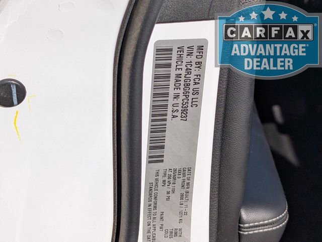 Used 2023 White Jeep Limited image 39