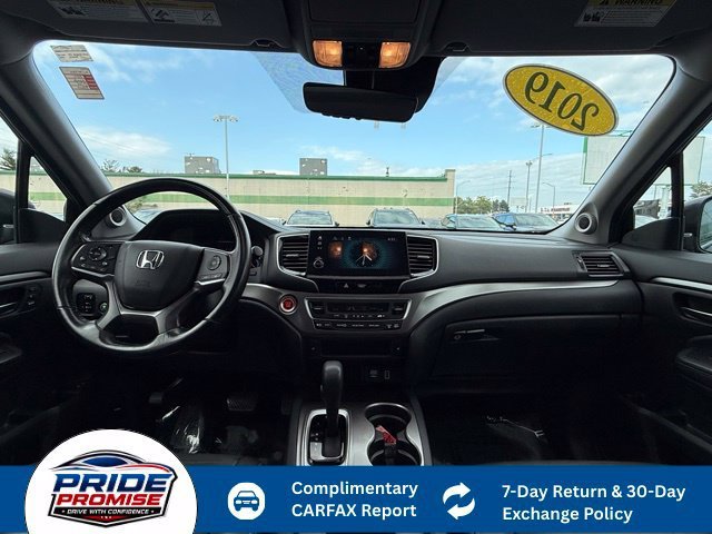 Used 2019 Black Honda EX-L image 17