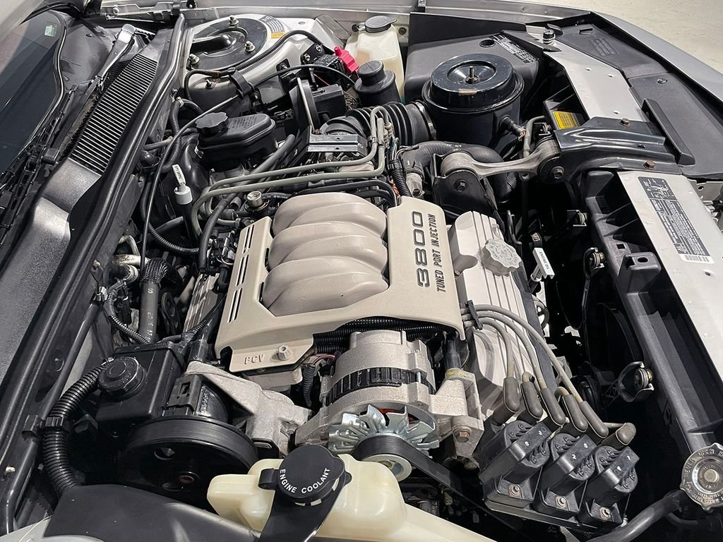 Used 1991  Buick Custom image 30