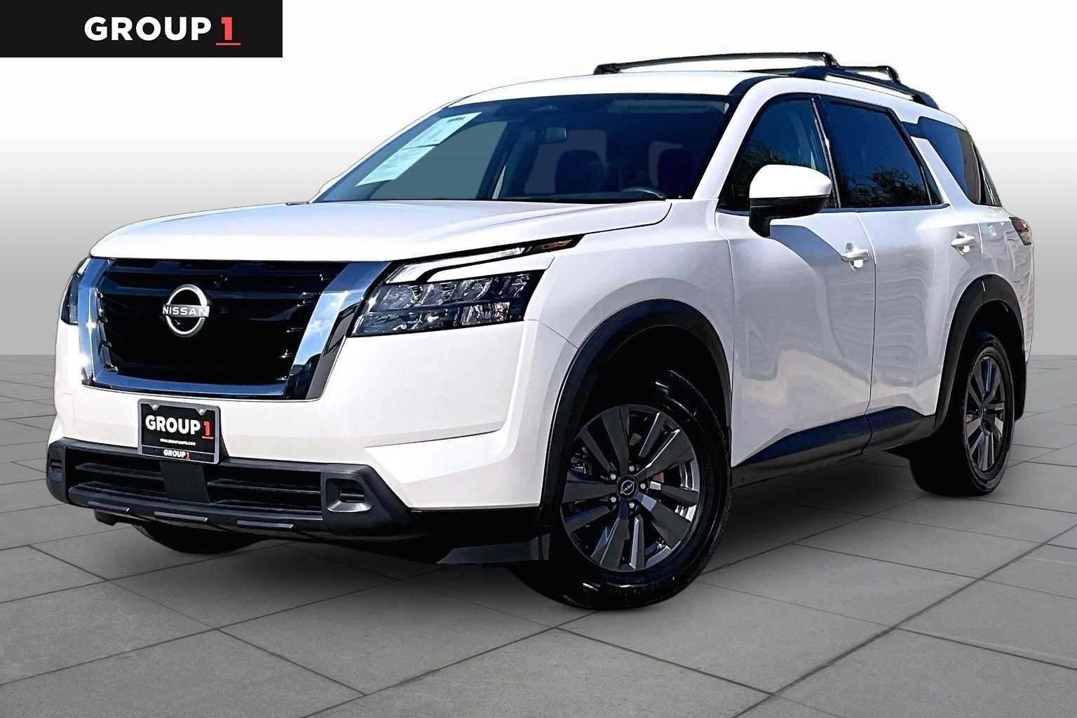 2024 Nissan Pathfinder SV