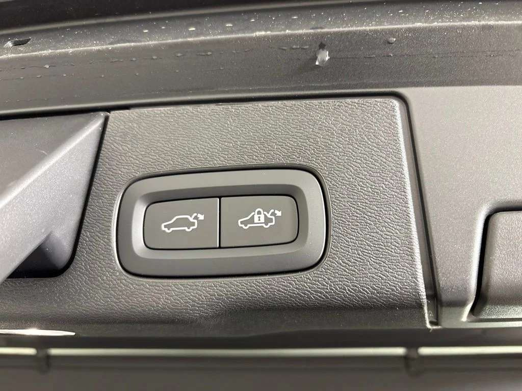 New 2026 Denim Blue Metallic Volvo Plus image 20