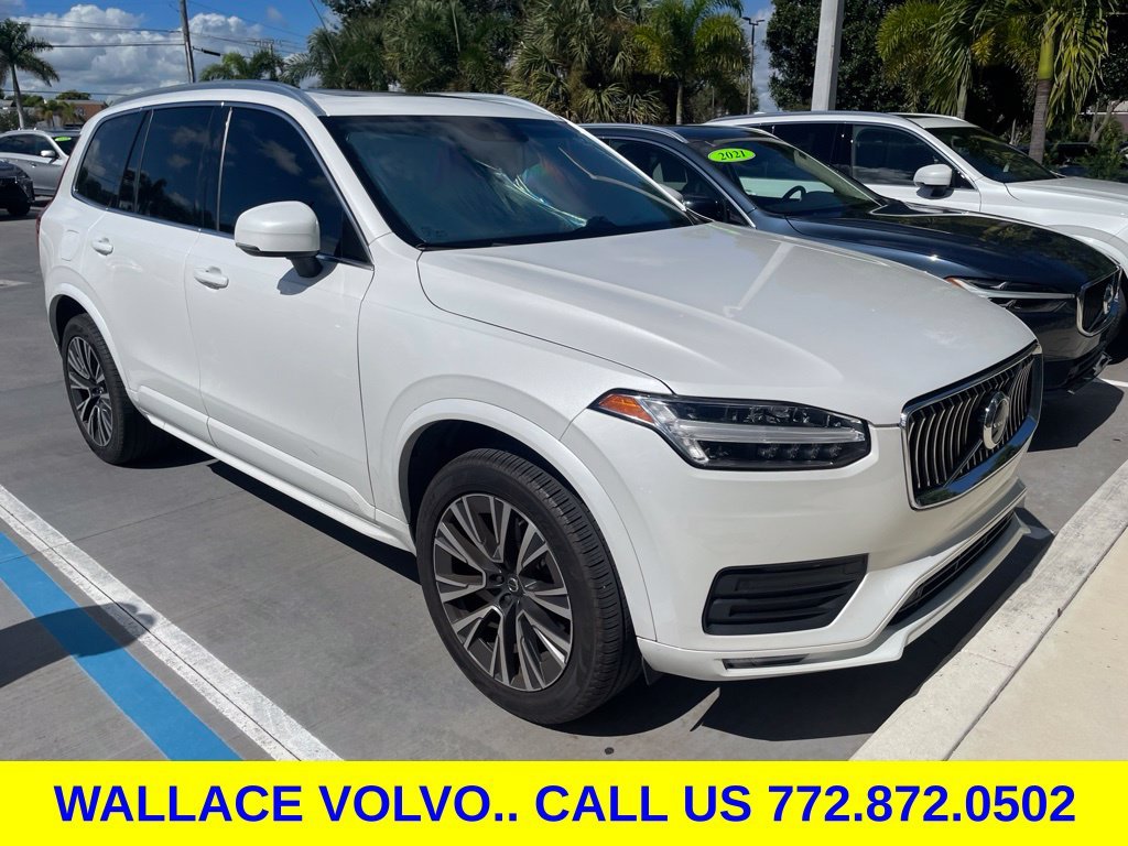 2022 Volvo XC90 Momentum