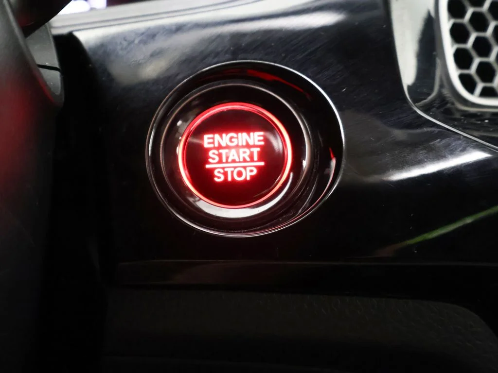 Used 2023 White Honda LX image 32