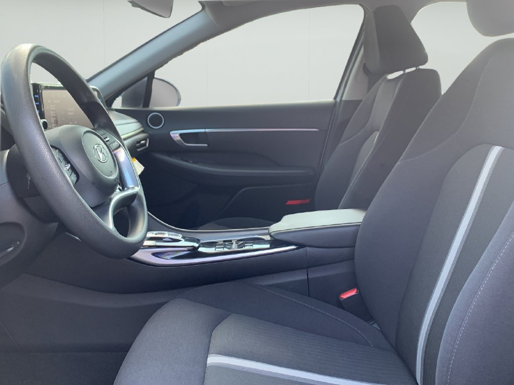 Used 2023 Serenity White Hyundai SEL image 14